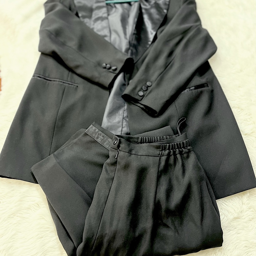 Black Tuxedo Suit
